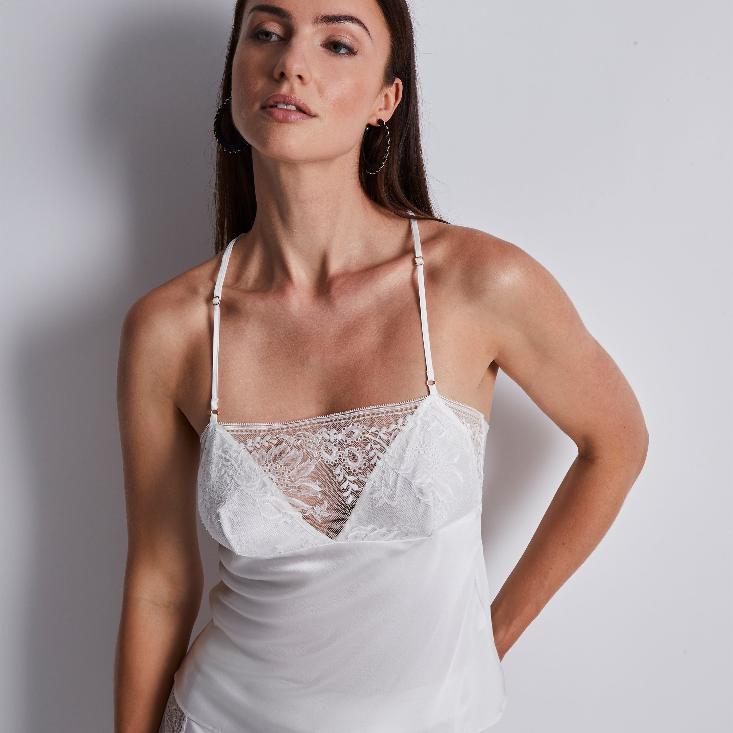 AUBADE - Midnight Whisper - Top