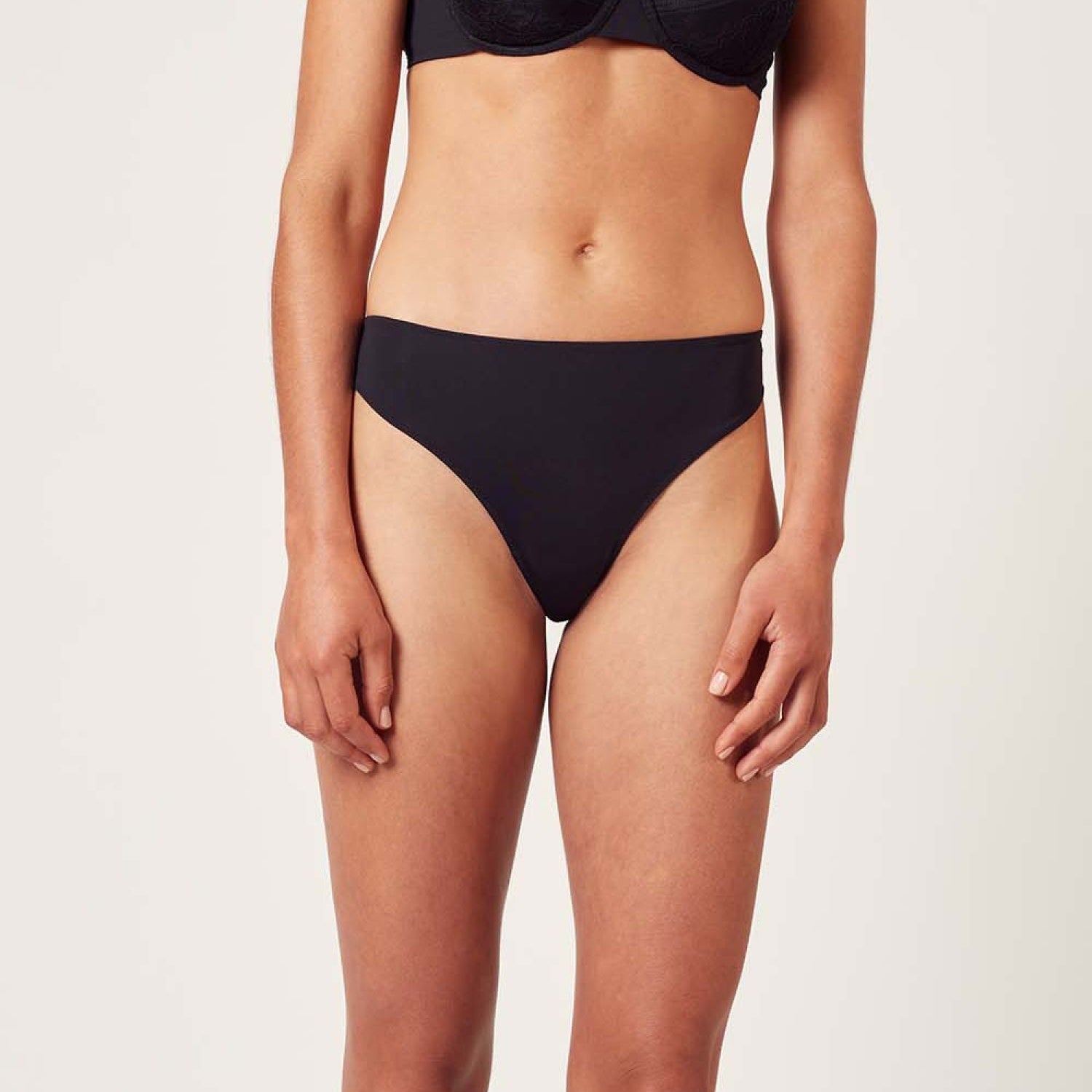 HUBER hautnah - Soft Floral Micro - Thong