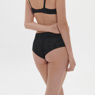 Simone Pérèle - Wish - Shorty